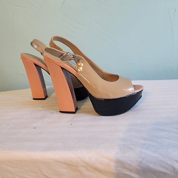 Chinese laundry slingback heels. - Picture 5 of 7